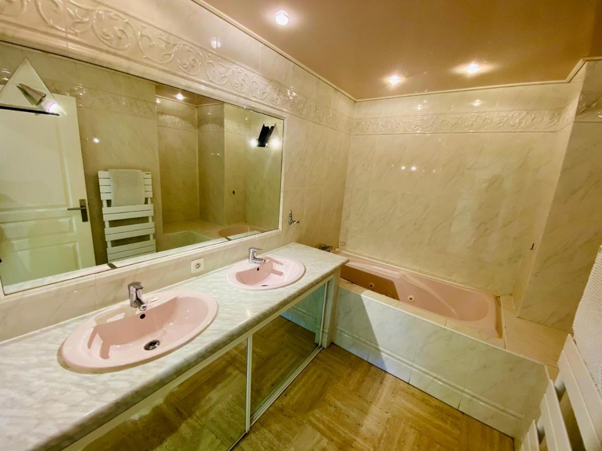 "Le Cadre Royal" Appartement De Standing Sur Quai Avec Parking Sète Exterior foto